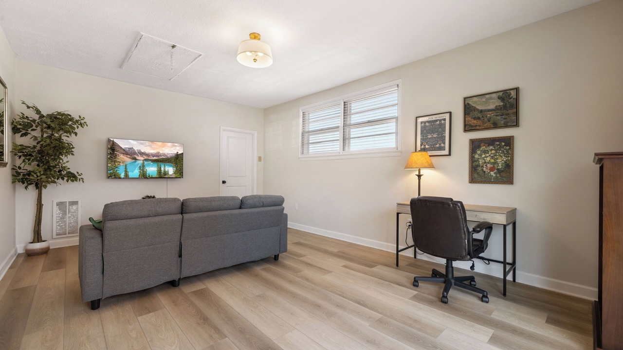 Photo of Livingroom in Hendron