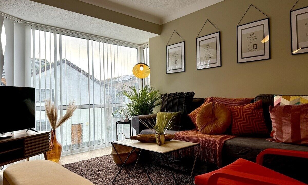Photo of Livingroom in Southampton City Centre