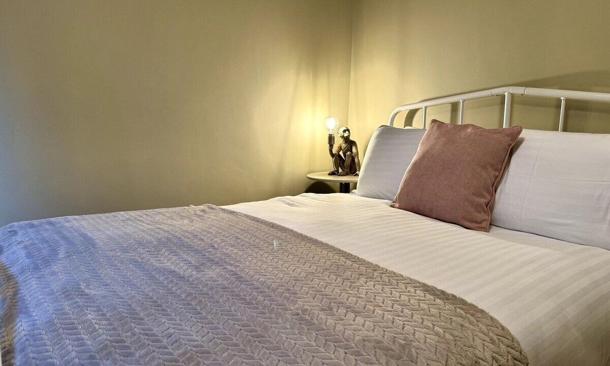 Photo of Bedroom in Southampton City Centre