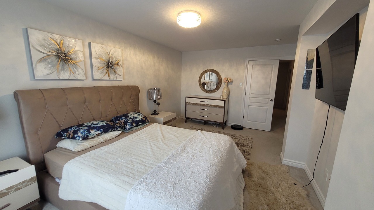 Photo of Bedroom in Ottawa Division