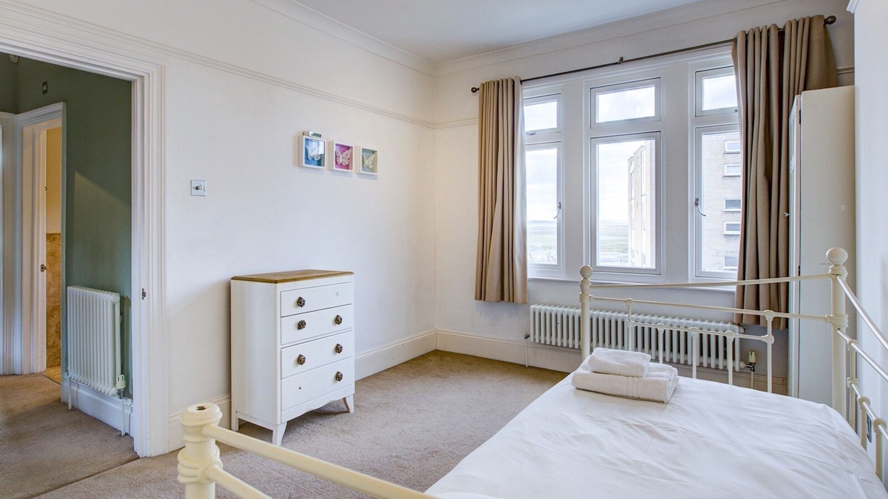 Photo of Bedroom in Leigh-on-Sea