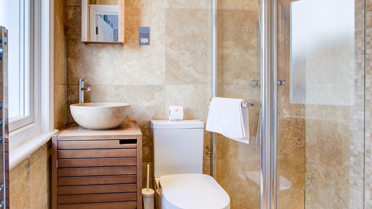 Photo of Bathroom in Leigh-on-Sea