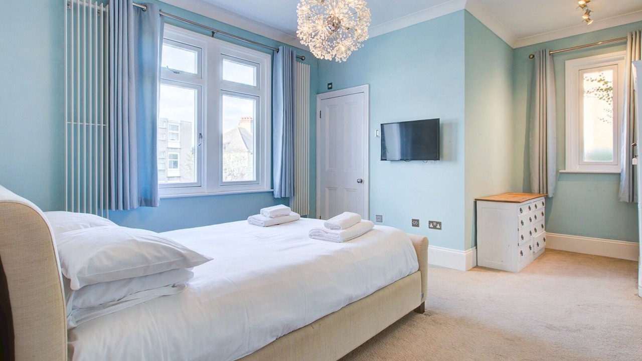 Photo of Bedroom in Leigh-on-Sea