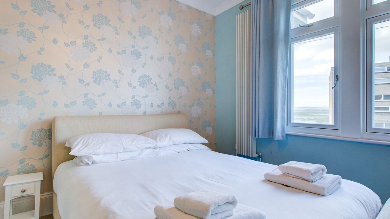 Photo of Bedroom in Leigh-on-Sea