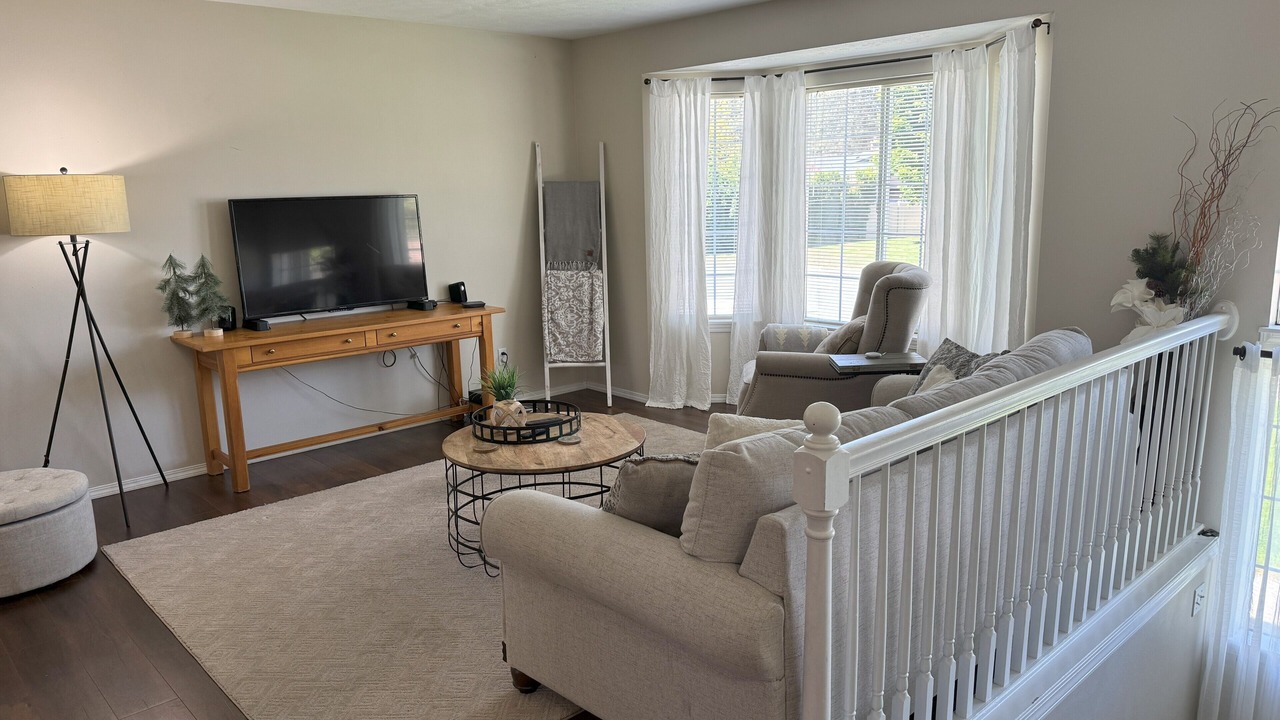 Photo of Livingroom in Fairwood