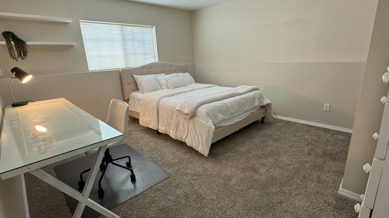 Photo of Bedroom in Fairwood