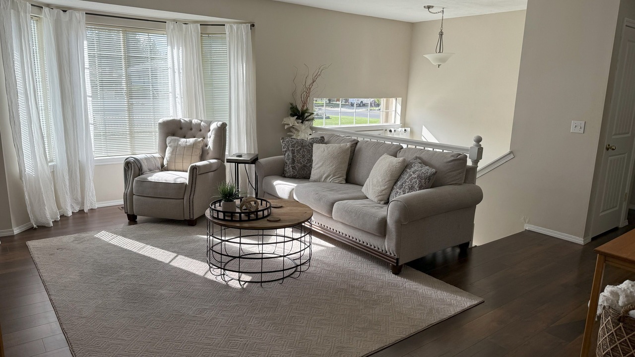 Photo of Livingroom in Fairwood