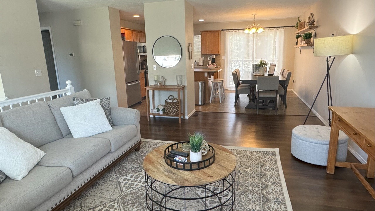 Photo of Livingroom in Fairwood