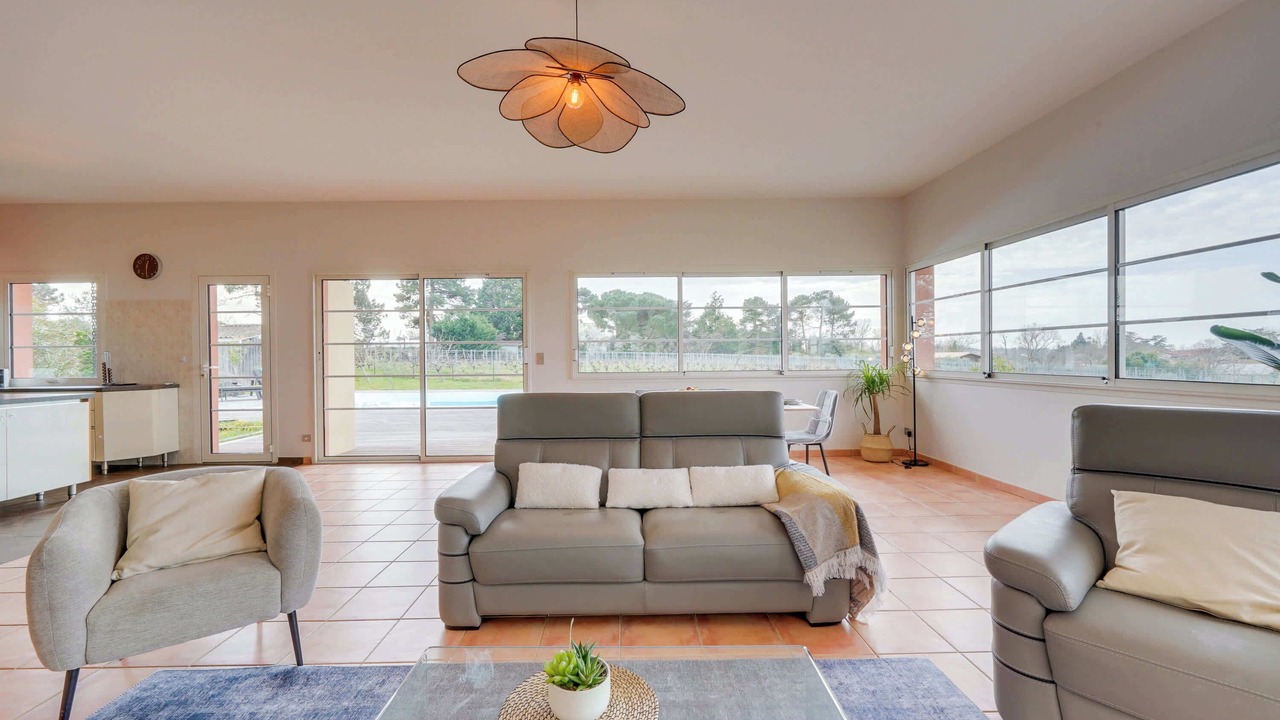 Photo of Livingroom in Camblanes-et-Meynac