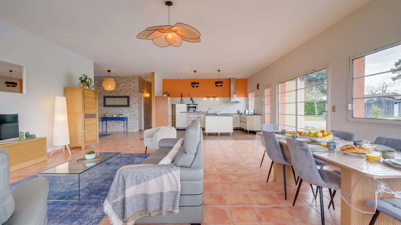 Photo of Livingroom in Camblanes-et-Meynac
