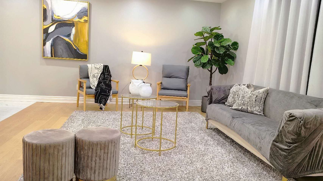 Photo of Livingroom in Ajax