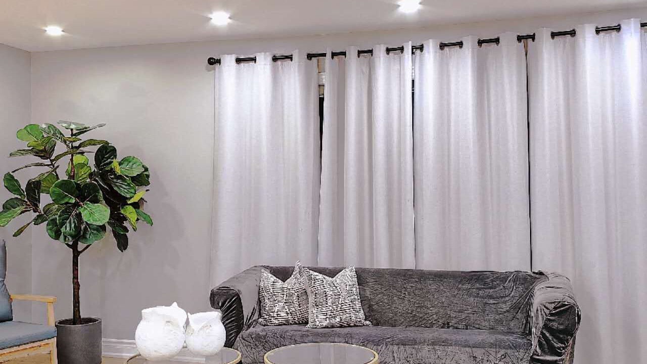Photo of Livingroom in Ajax