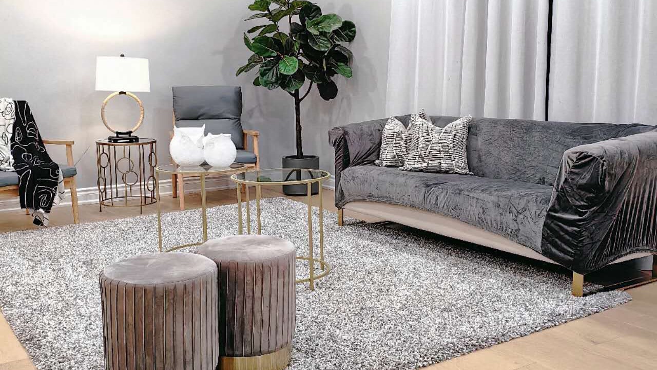 Photo of Livingroom in Ajax