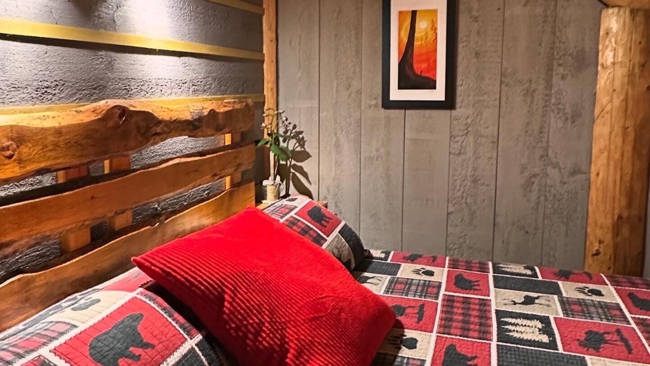 Photo of Bedroom in Crawford Bay
