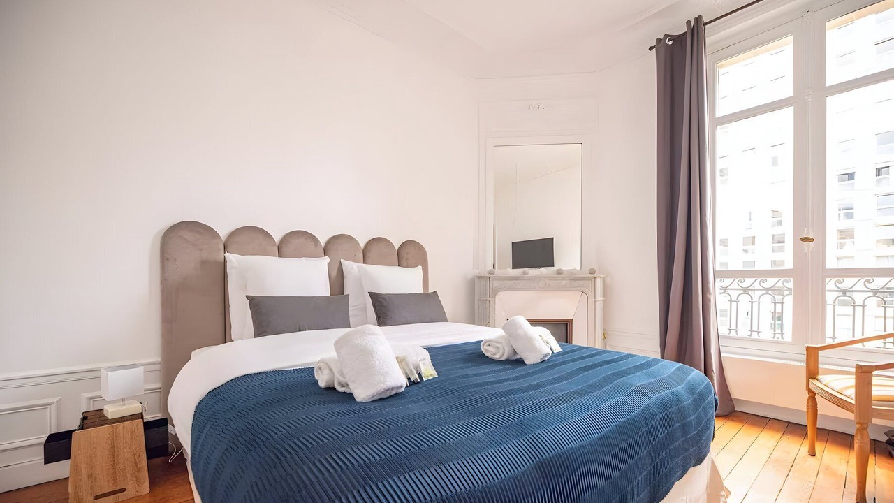 Photo of Bedroom in Faubourg Saint-Germain