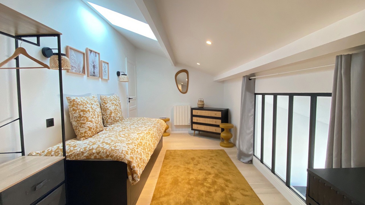 Photo of Bedroom in Bordeaux Golden Triangle