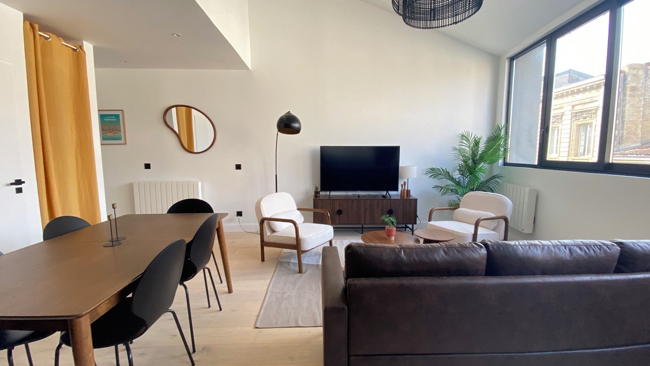 Photo of Livingroom in Bordeaux Golden Triangle