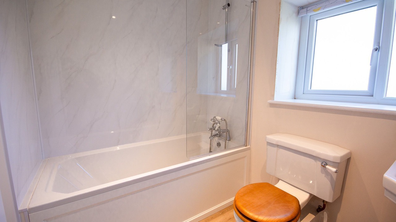 Photo of Bathroom in Rhoscolyn