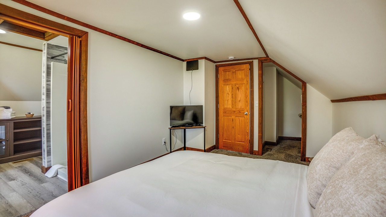 Photo of Bedroom in Kewaunee