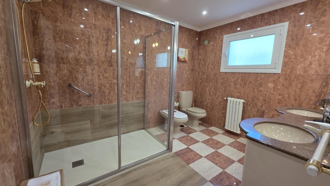 Photo of Bathroom in Caminha