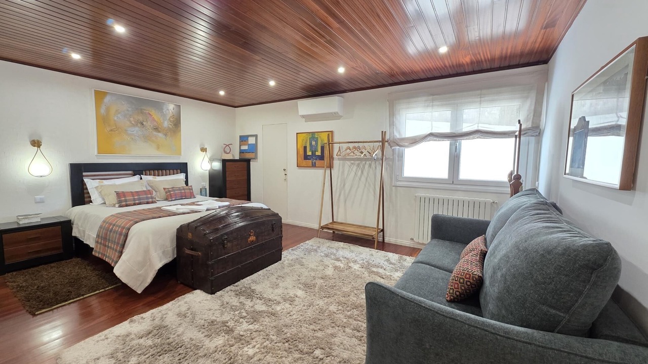 Photo of Bedroom in Caminha