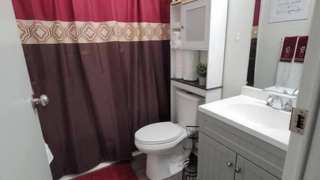 Photo of Bathroom in Los Alamos