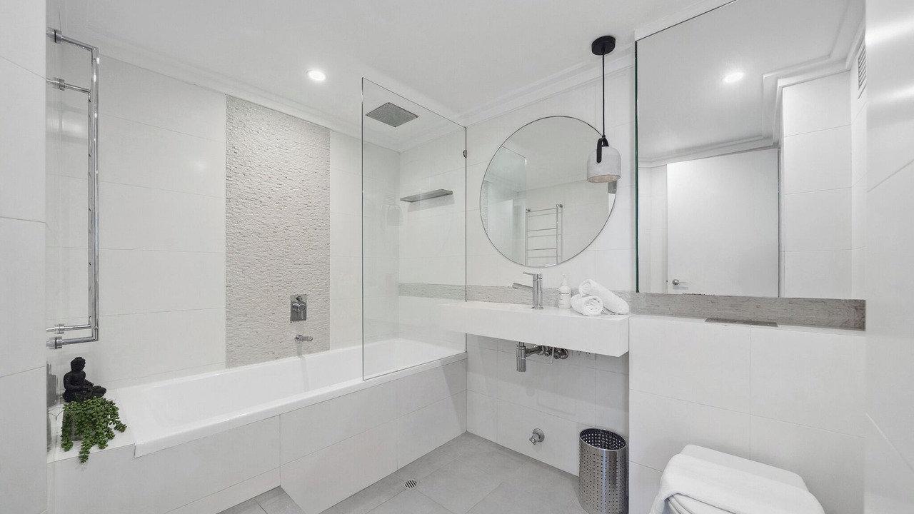 Photo of Bathroom in Woolloomooloo