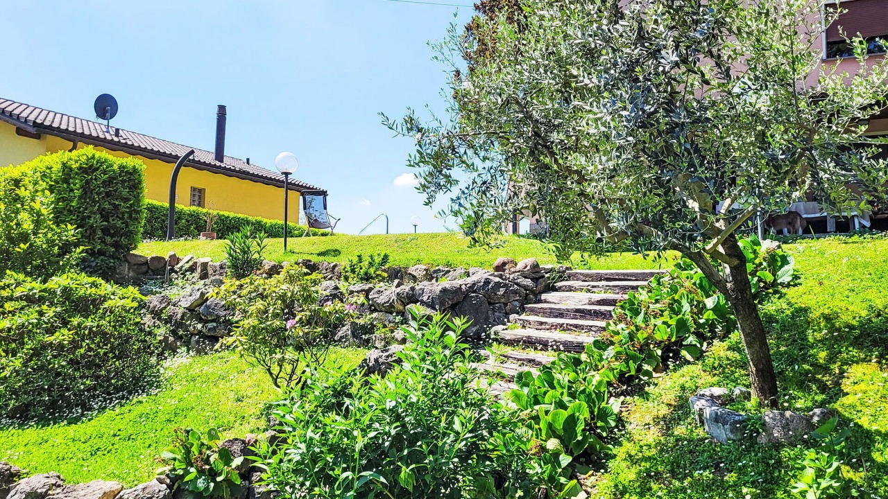 Photo of Outdoor in Besazio