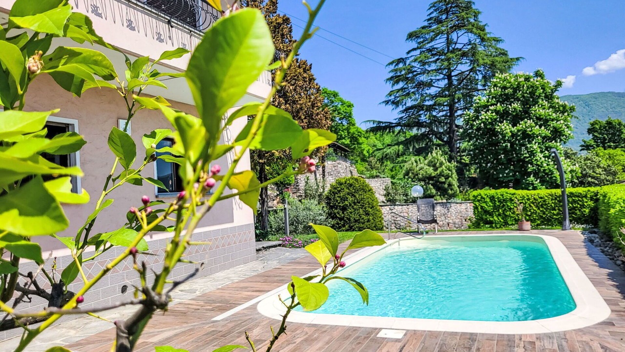 Photo of Outdoor in Besazio