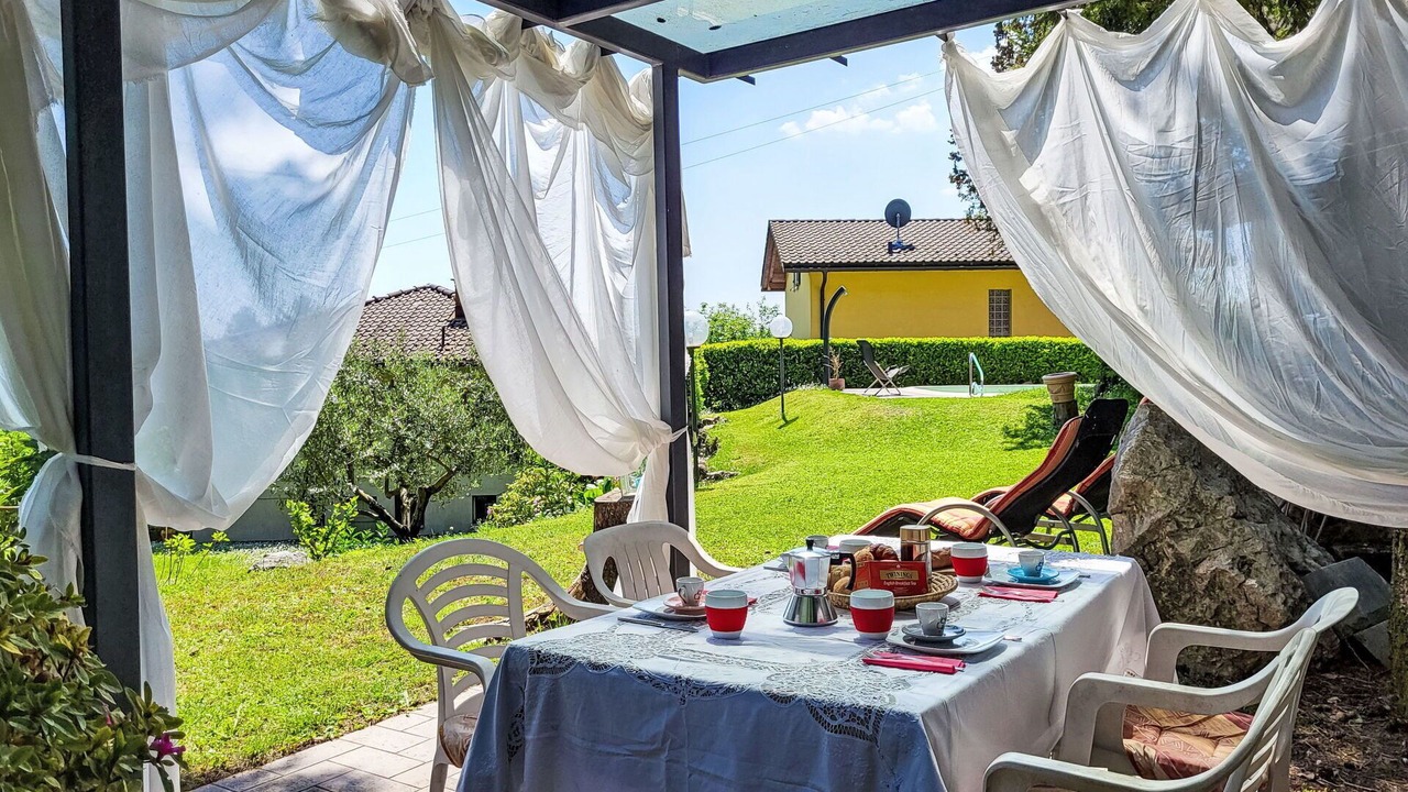 Photo of Outdoor in Besazio