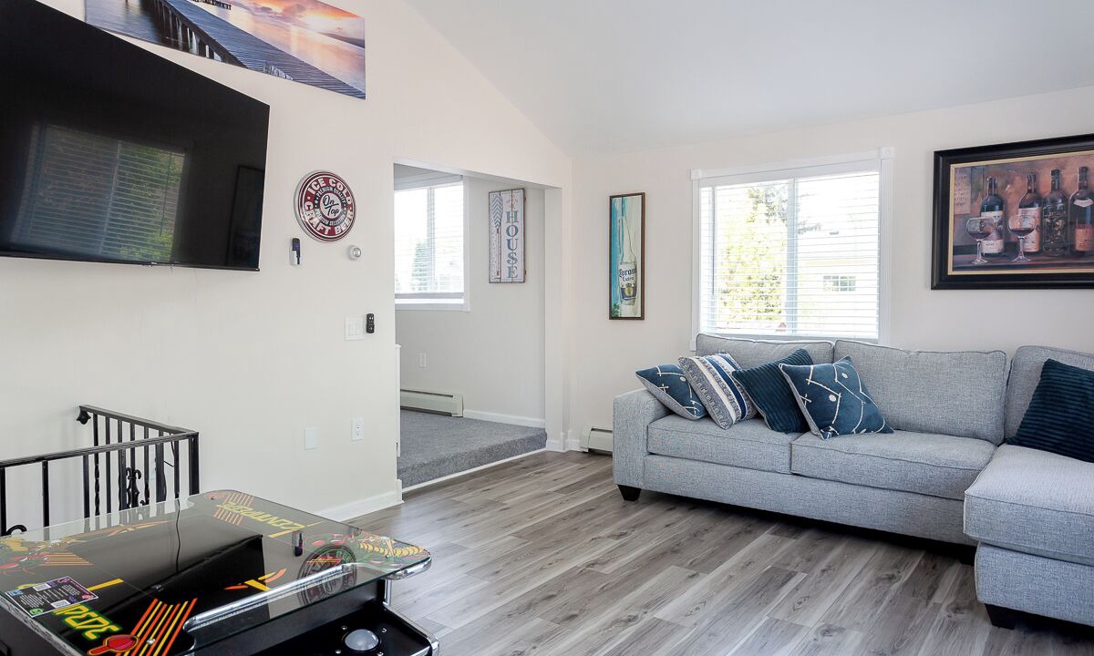 Photo of Livingroom in Conesus