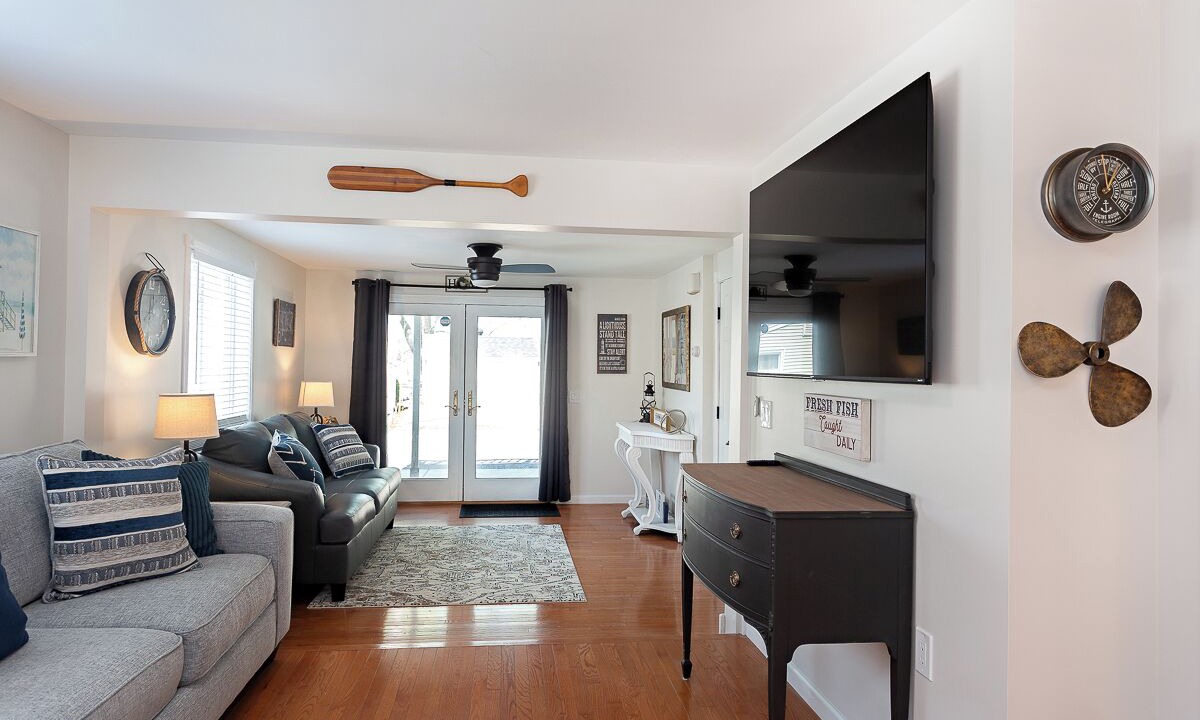 Photo of Livingroom in Conesus