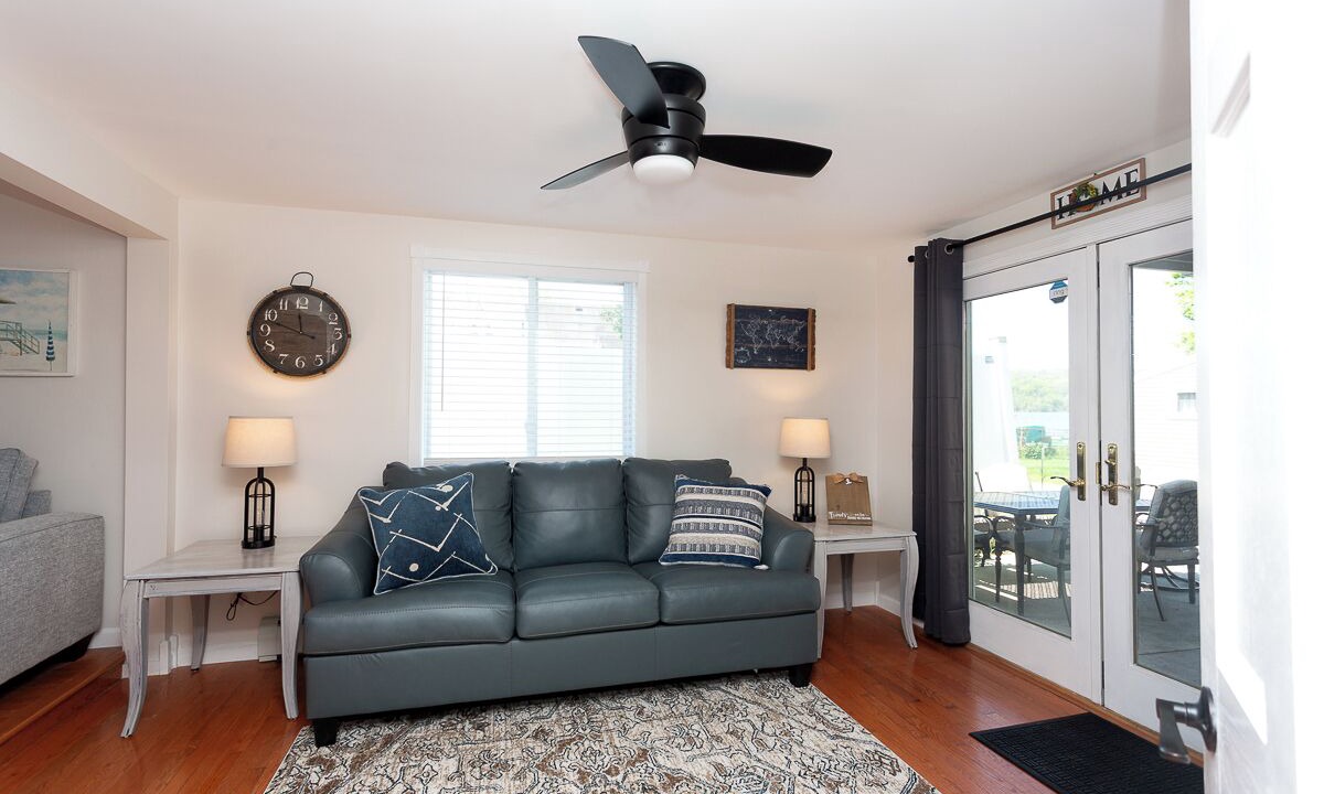 Photo of Livingroom in Conesus
