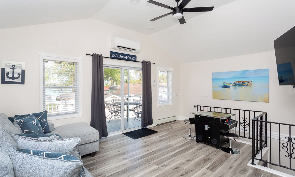 Photo of Livingroom in Conesus