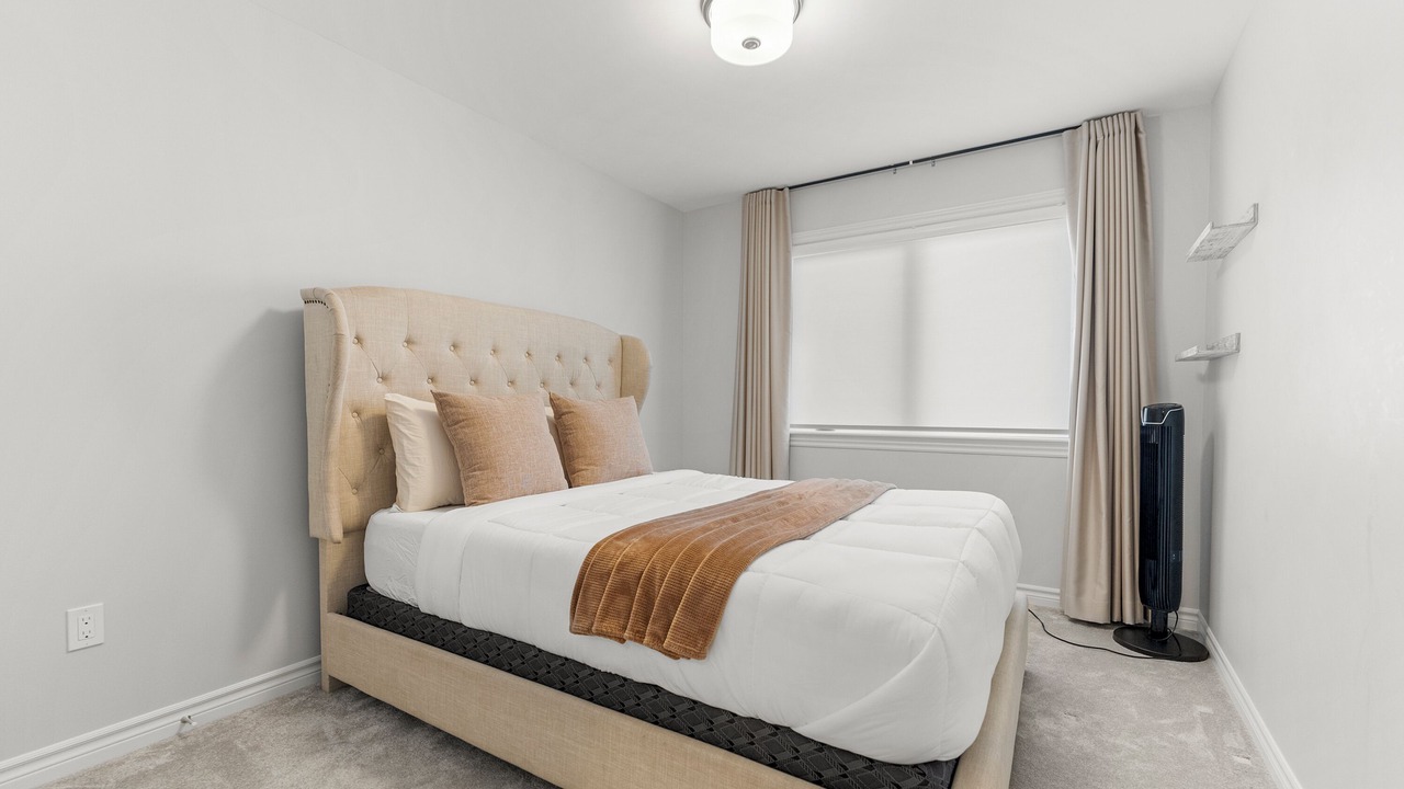 Photo of Bedroom in Ottawa Division
