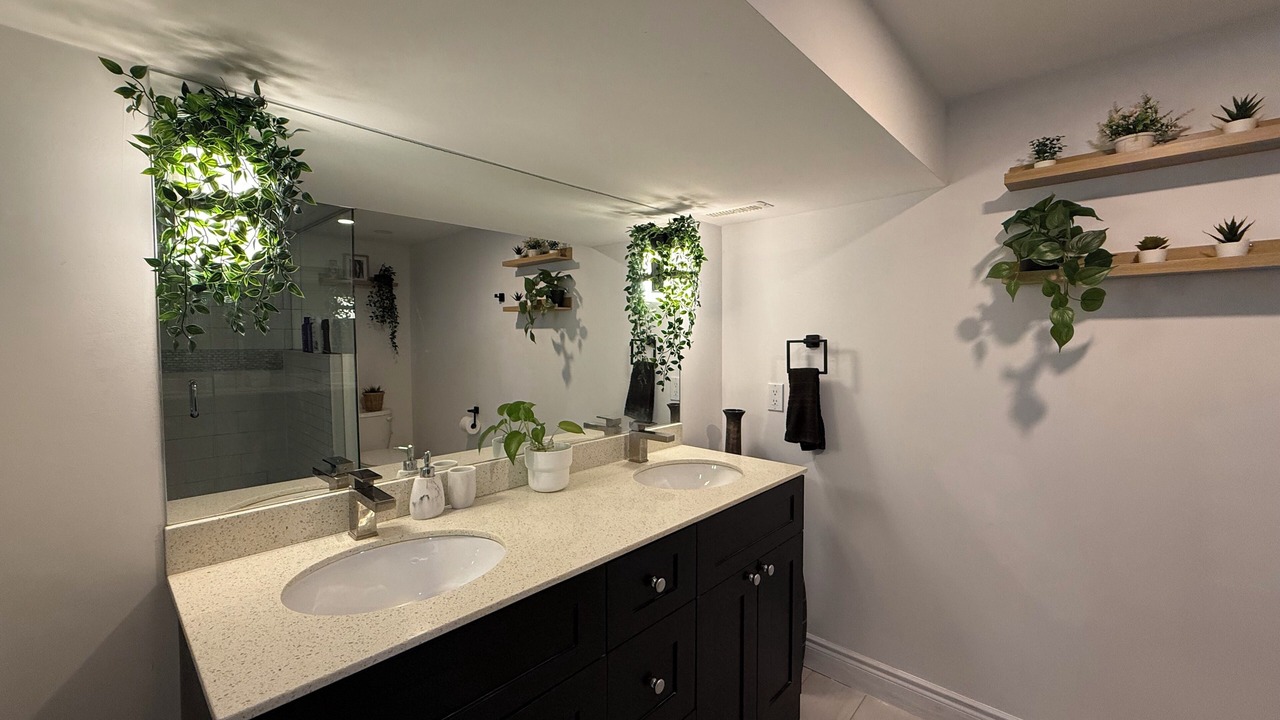 Photo of Bathroom in Alderwood