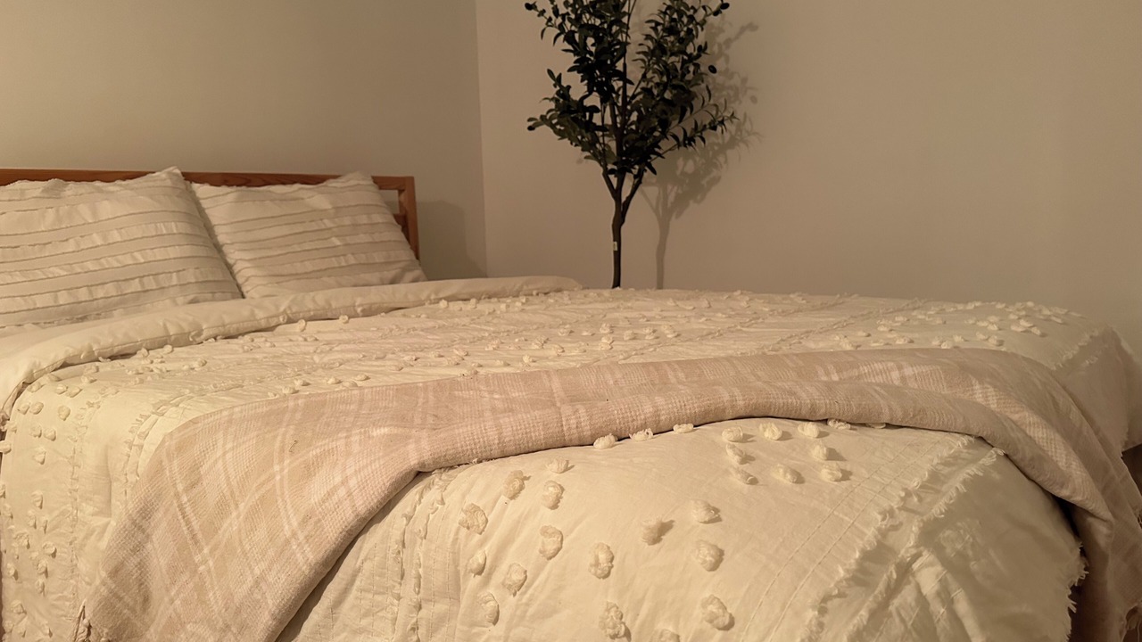 Photo of Bedroom in Alderwood