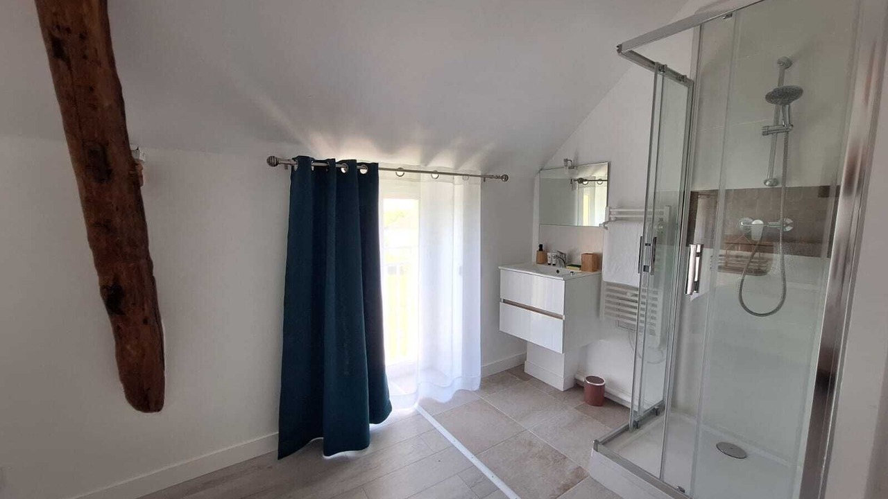 Photo of Bathroom in La Grande-Paroisse