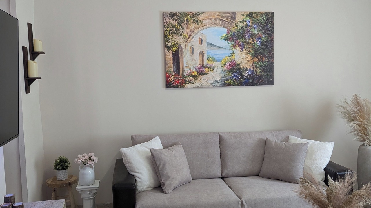 Photo of Livingroom in Ano Poli