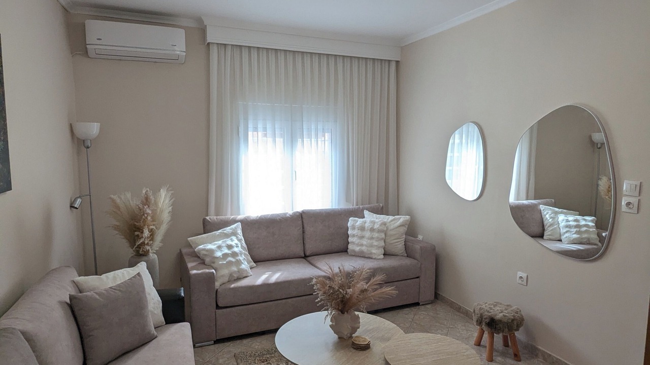 Photo of Livingroom in Ano Poli