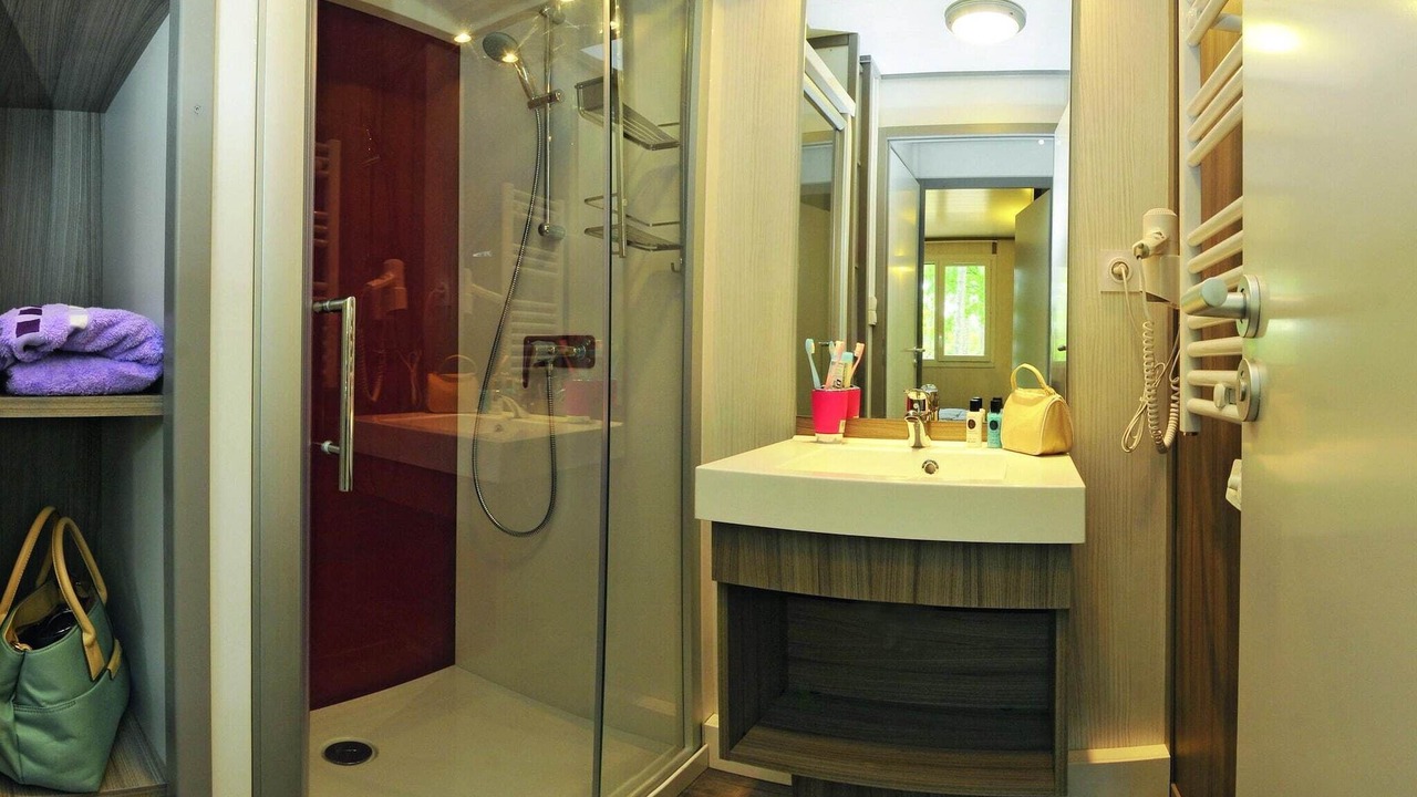 Photo of Bathroom in Claouey