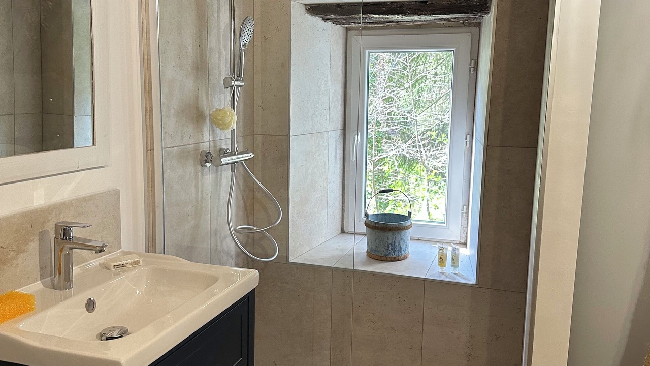 Photo of Bathroom in Caudebronde