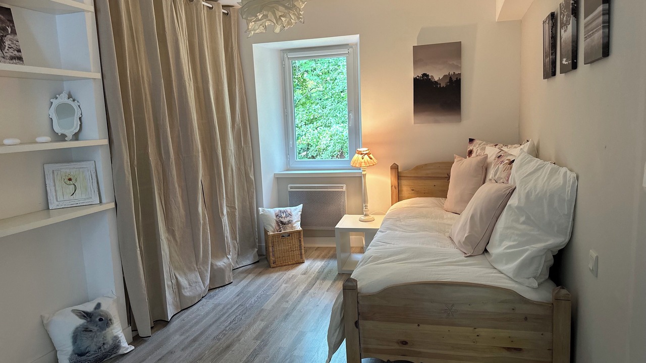 Photo of Bedroom in Caudebronde