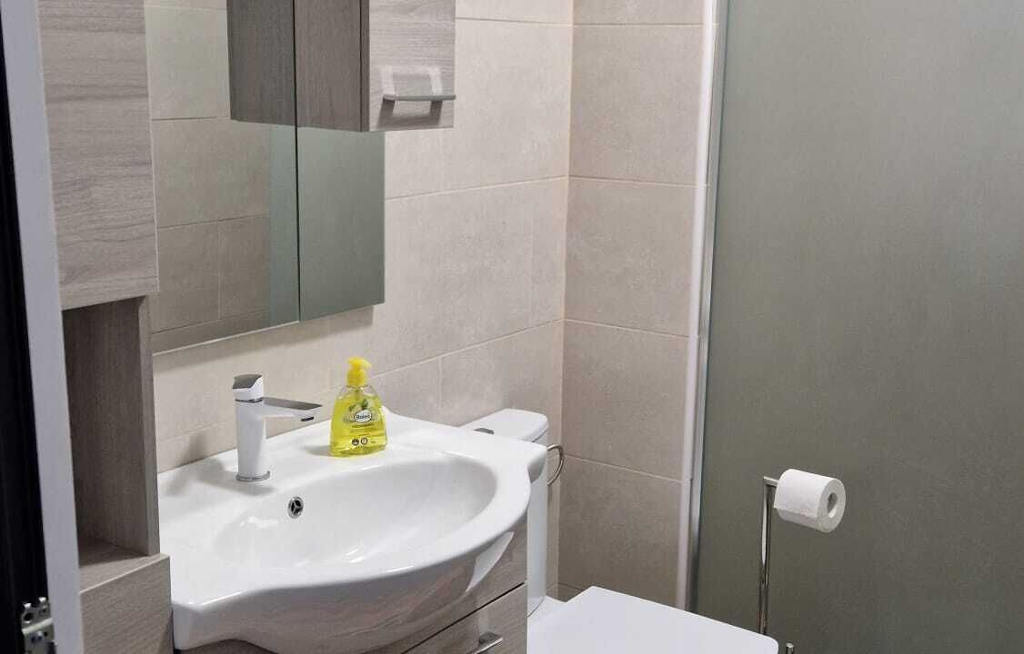 Photo of Bathroom in Saturn