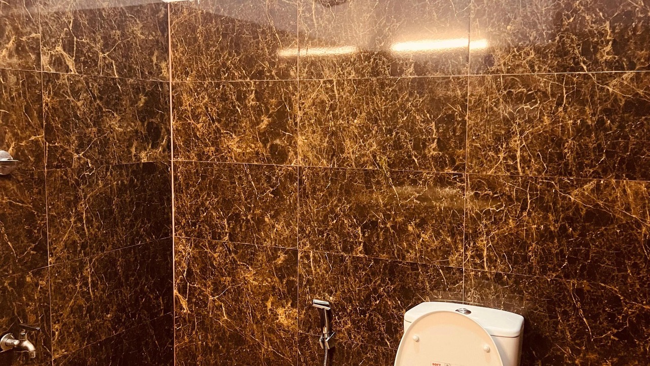 Photo of Bathroom in Sirimalwatta