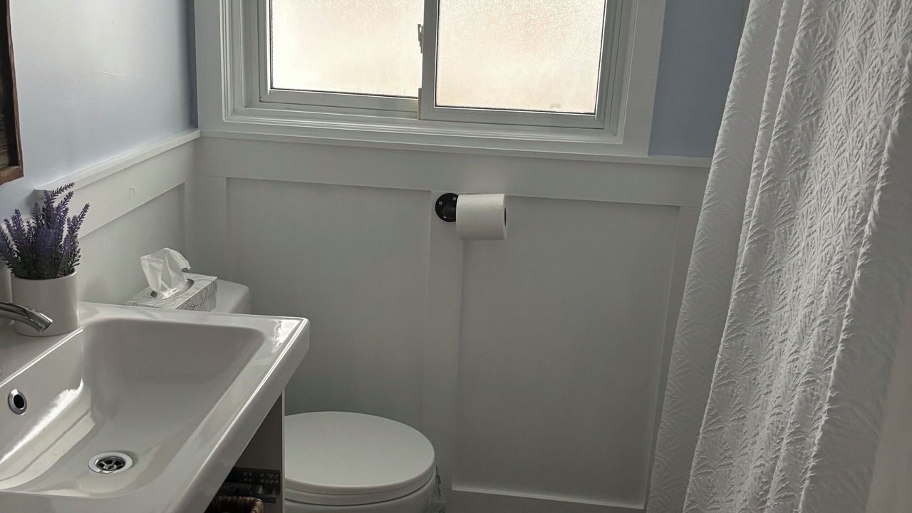 Photo of Bathroom in Niagara Falls