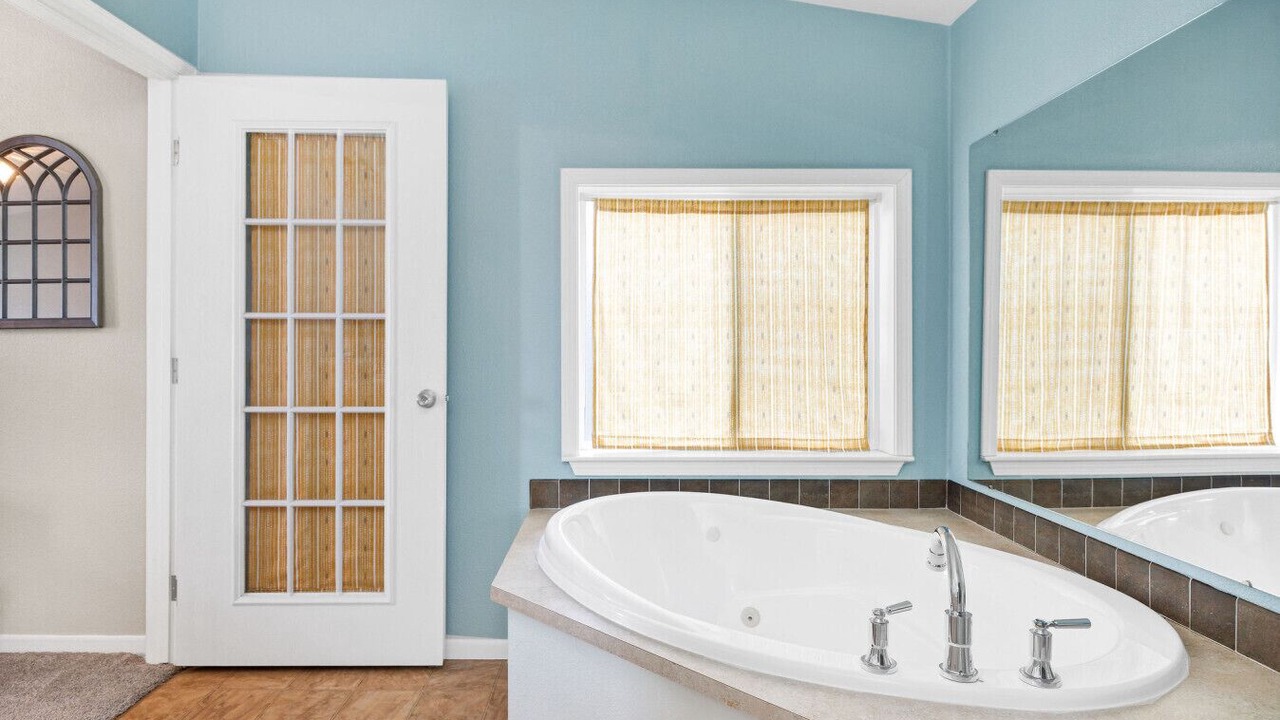 Photo of Bathroom in Sweetwater