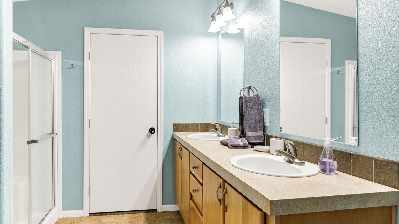 Photo of Bathroom in Sweetwater