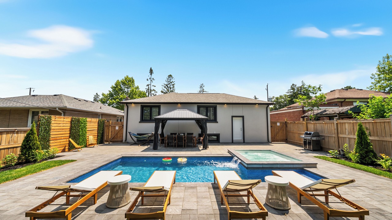 Photo of Outdoor in Newtonbrook