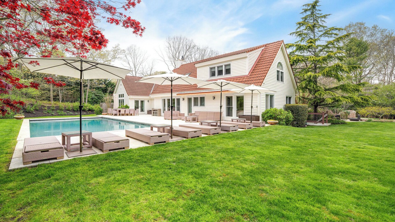 Photo of Outdoor in Wainscott Woods